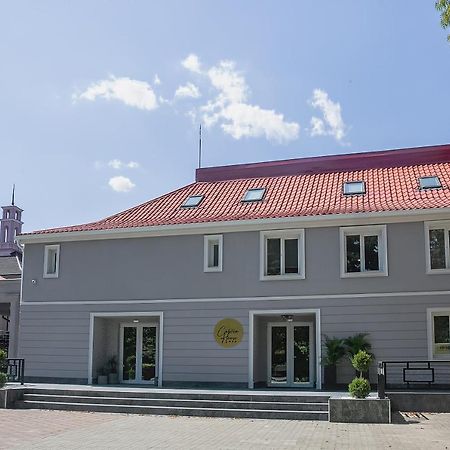 Corvin House Hotel Hunedoara Bagian luar foto