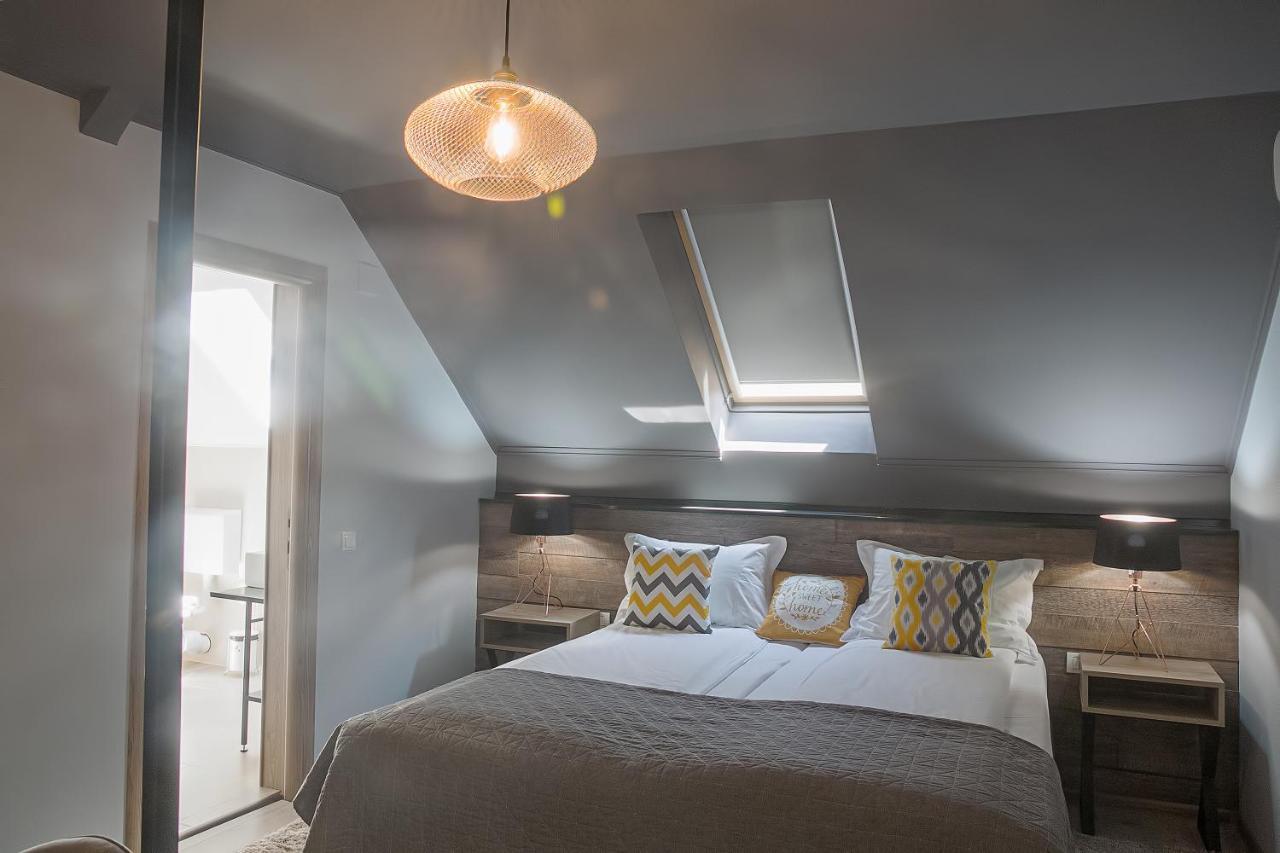 Corvin House Hotel Hunedoara Bagian luar foto