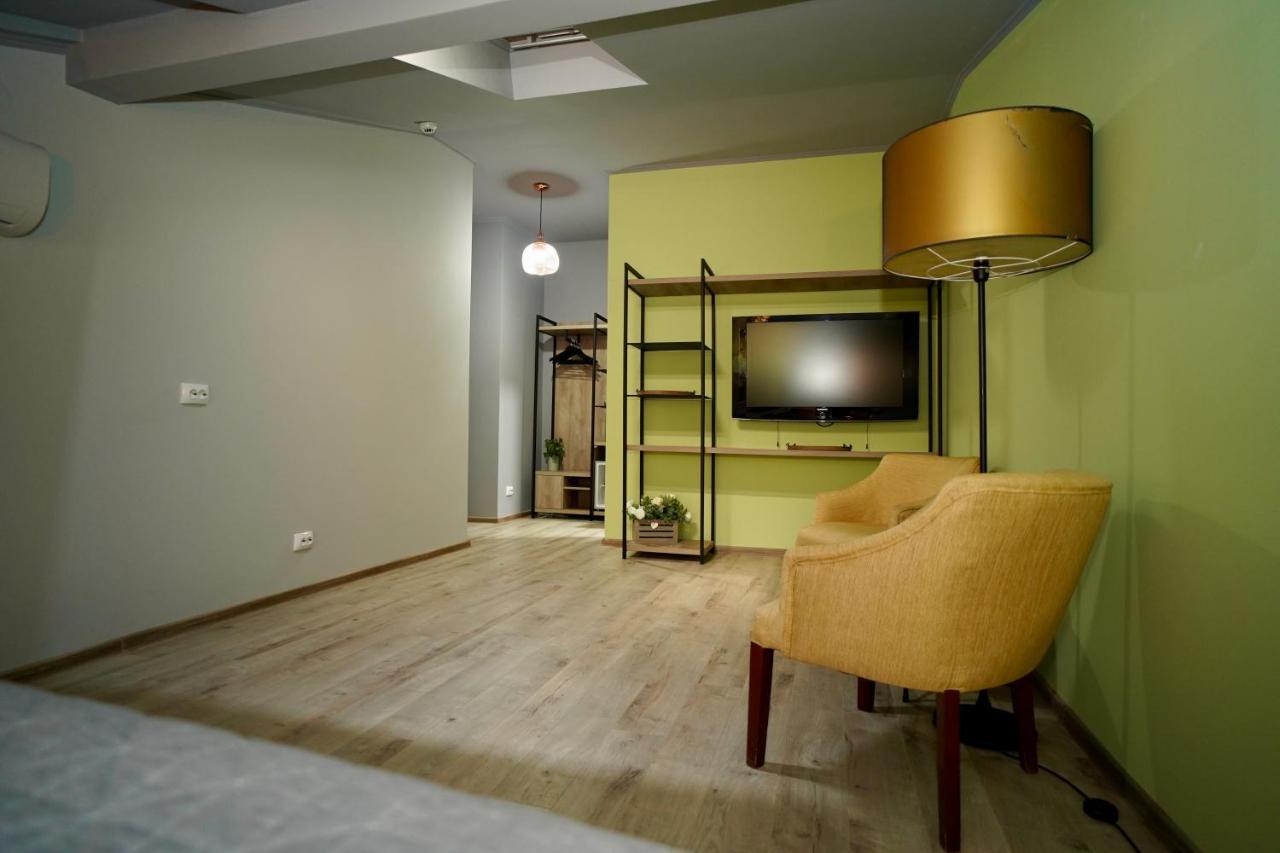 Corvin House Hotel Hunedoara Bagian luar foto